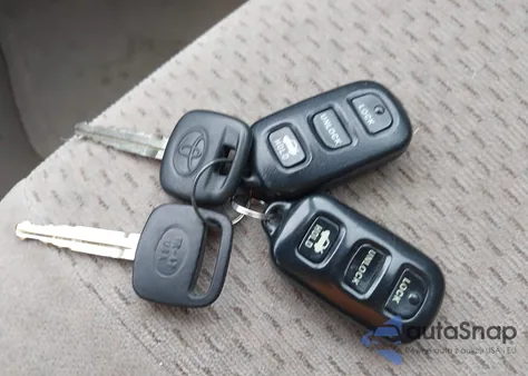 2004 Toyota Camry Le из США, поврежденный, VIN 4T1BE32KX4U908931